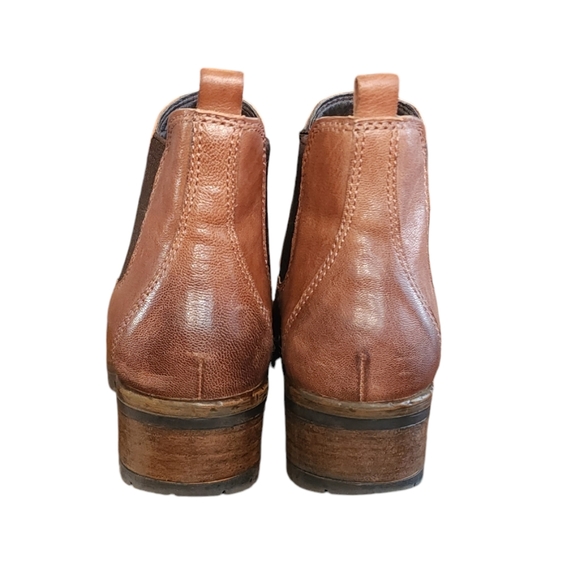 Brown Ankle Boots - Picture 5 of 8